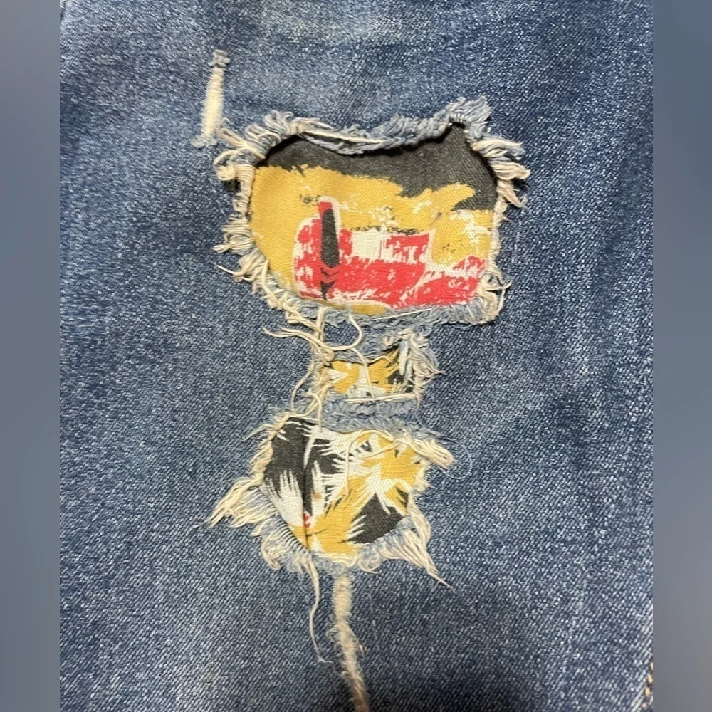 EUC Levi’s 511 Slim Fit Jeans - Blue patchwork Size 31X30